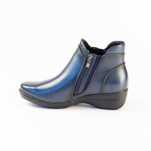 Alternative view of Footglove - Pb0101-1