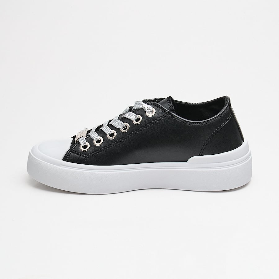 Miss Black - Skate 1 - Image 2