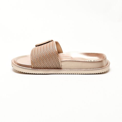 Alternative view of Hot Sand - 52084-a