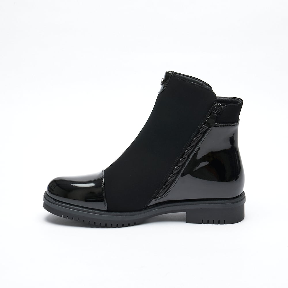 Miss Black - Radar 1 - Image 2